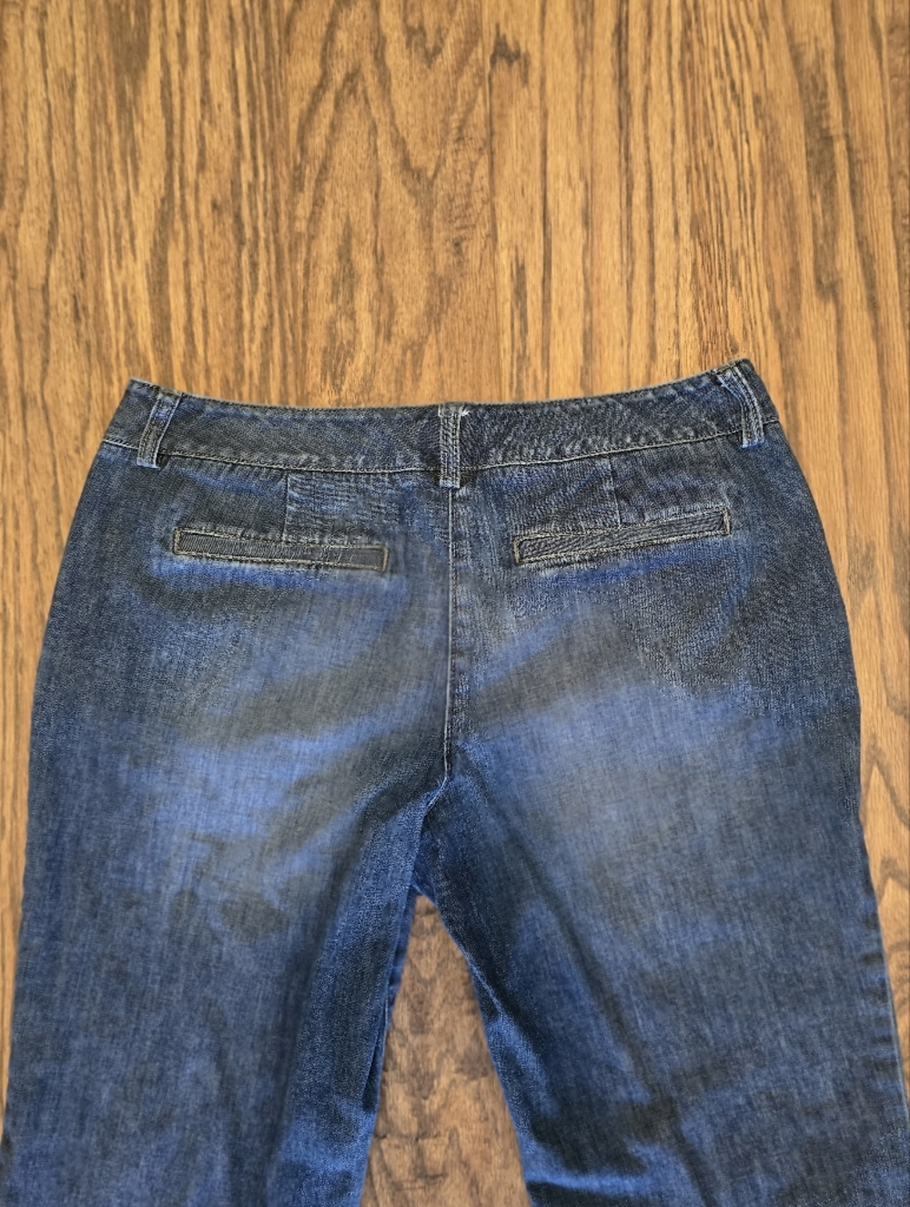 Ann Taylor Wide Leg Ankle Jeans EUC - Women's Size 8 - Picture 4 of 10